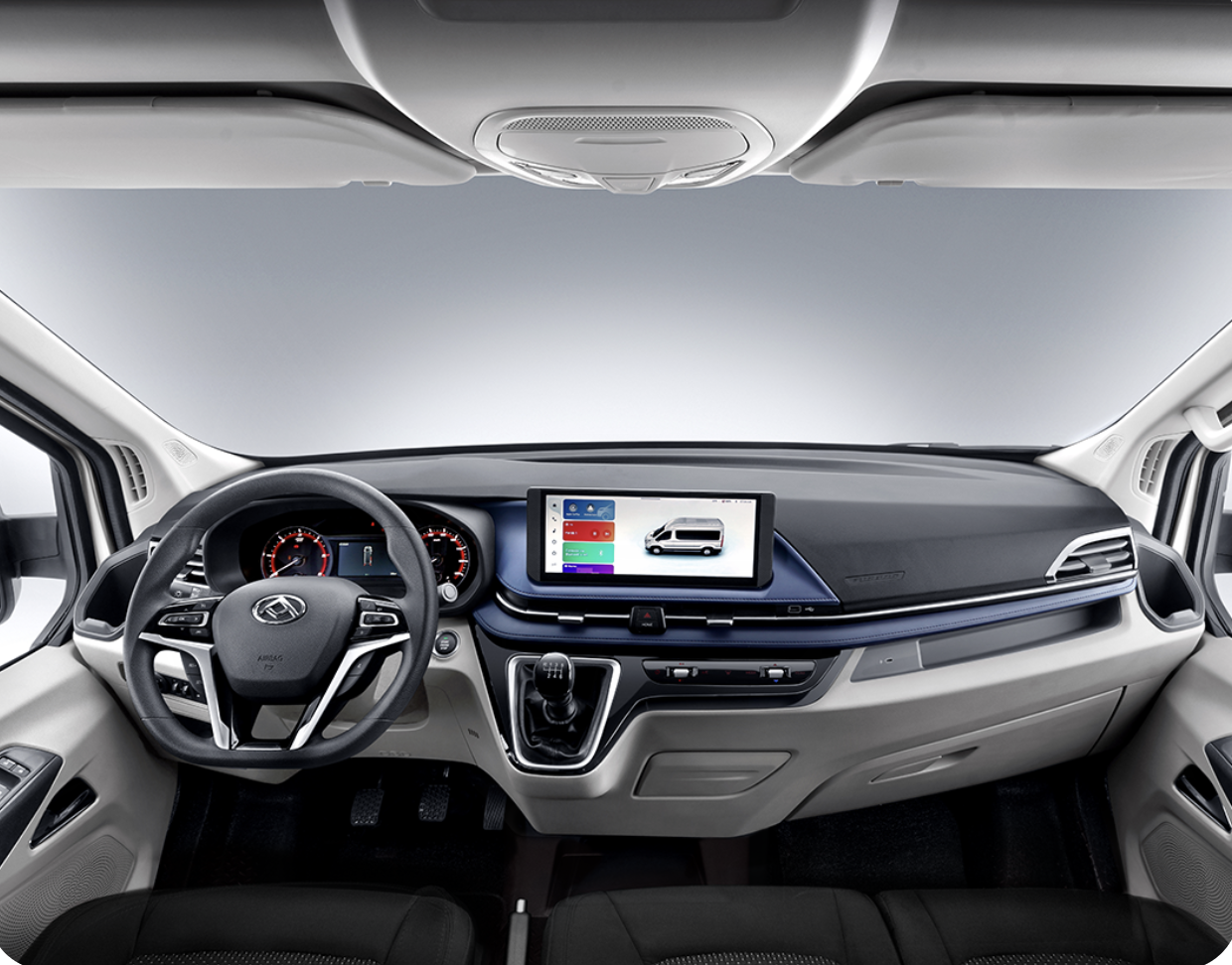 Interior y tablero MAXUS Deliver 9